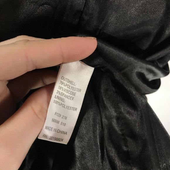 Truworths EU Size 40 (US 8) Black Embossed Double Breasted 3/4 Sleeve Jacket - Picture 9 of 10